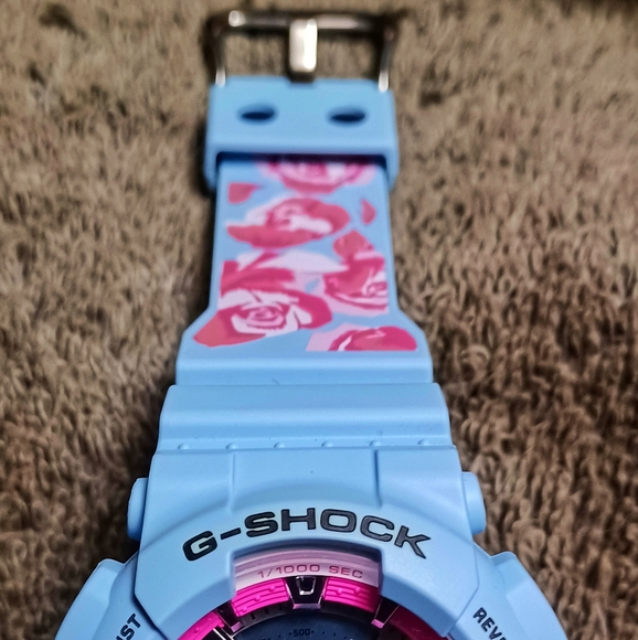 CASIO G-SHOCK GMA-S110F ( UNISEX  ) - Picture 4 of 10